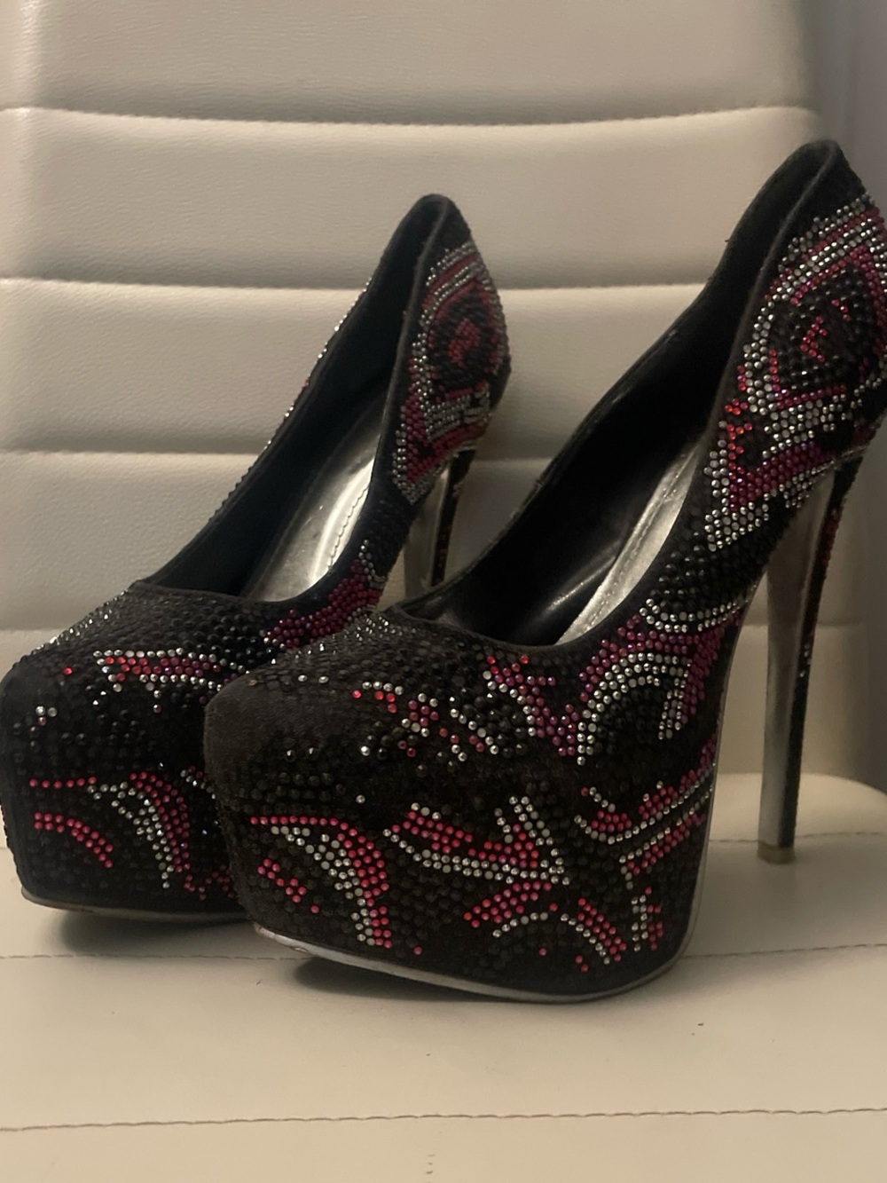 Embellished Black Platform Stiletto Pumps with Pink Accent